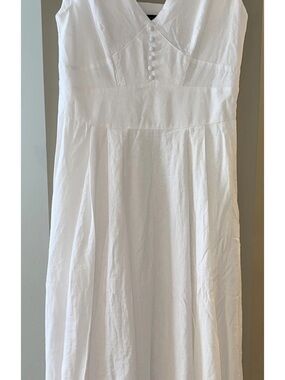 Banana Republic White linen Maxi Dress with Button-Front V-Neck